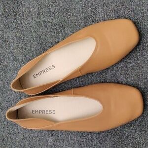 EMPRESS Square Toe Flats